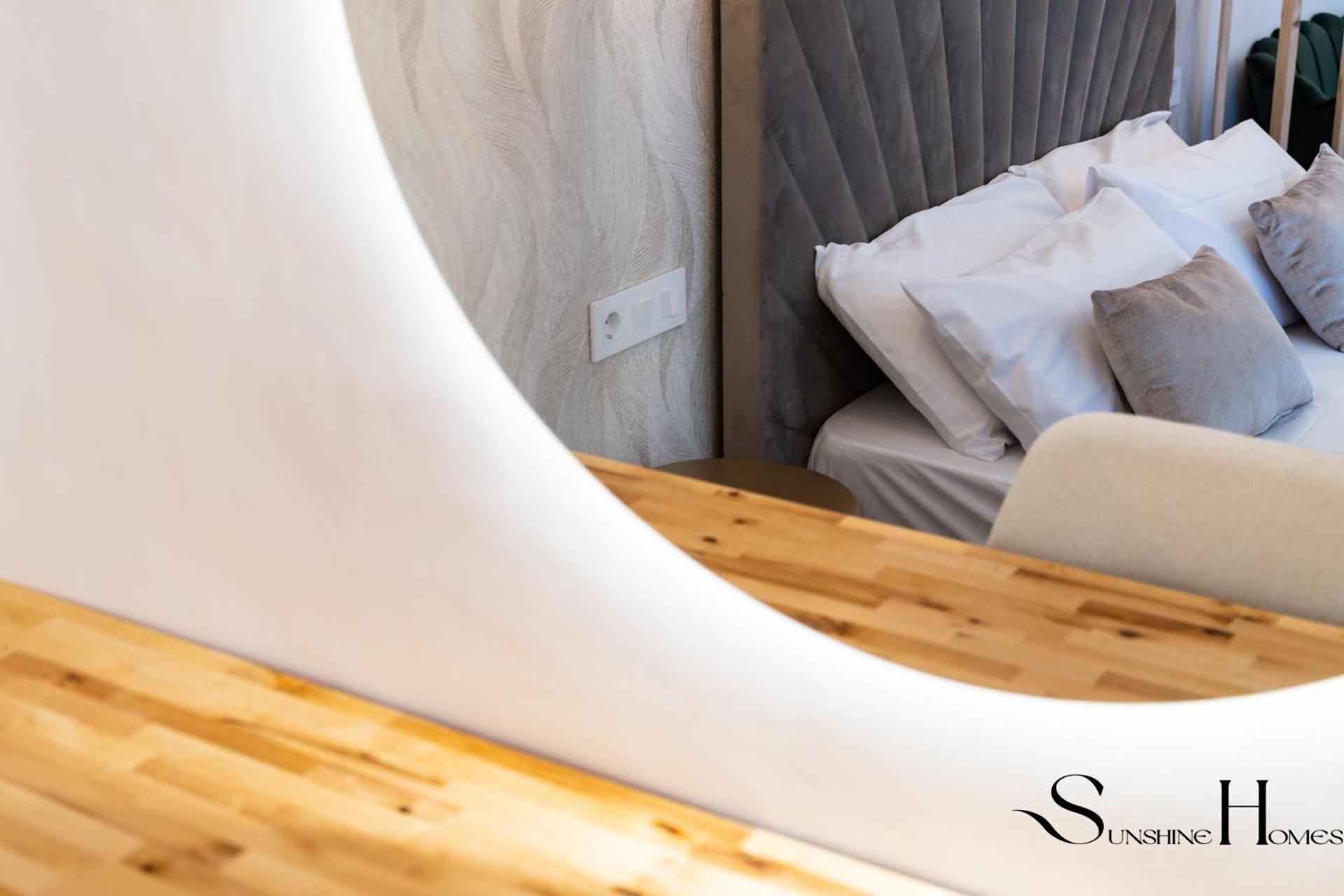 Seaview Beachfront Studio With Aqua Park & Balcony Benalmádena Extérieur photo