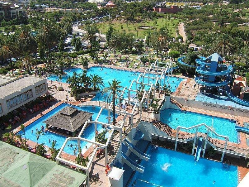 Seaview Beachfront Studio With Aqua Park & Balcony Benalmádena Extérieur photo